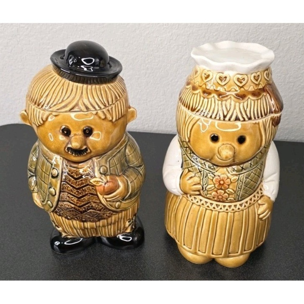 Vintage Charlie Chaplin Gretel Folk Art Holland Glazed Ceramic Cookie Jar Dutch